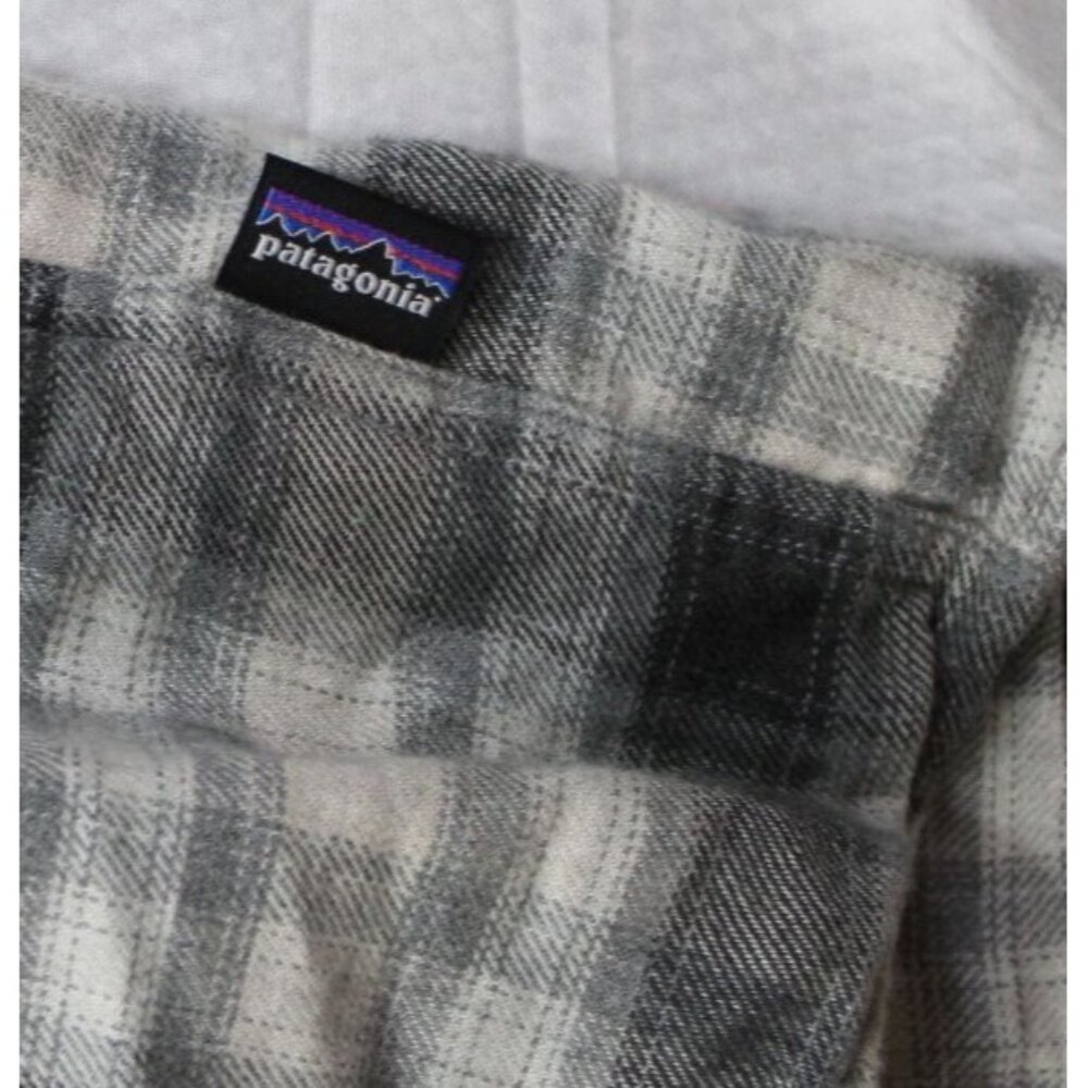 Patagonia Mens Organic Cotton Plaid Button-Up Shirt XXL Black & White - Picture 9 of 9